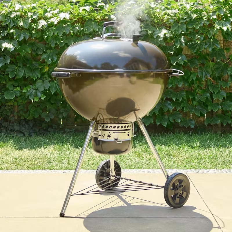 Weber Master-Touch Premium E-5730 22" Charcoal Grill — Black